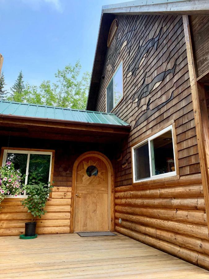 Sourdough Sunrise B&B ซูเวิร์ด ภายนอก รูปภาพ