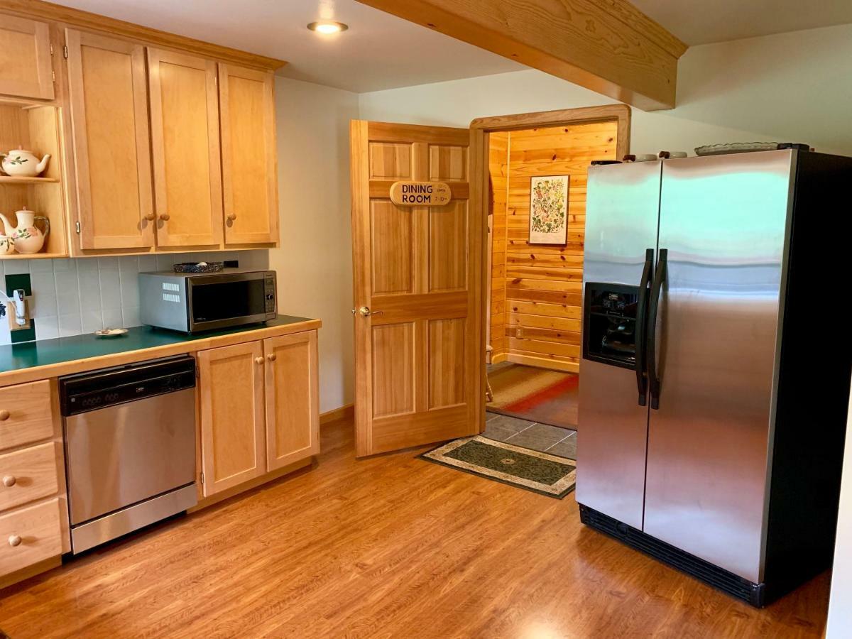 Sourdough Sunrise B&B ซูเวิร์ด ภายนอก รูปภาพ